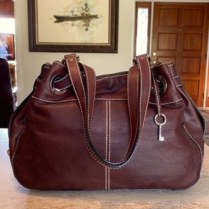 🌹FOSSIL Large Rich Chocolate Pebble Leather Shoulder Bag!
